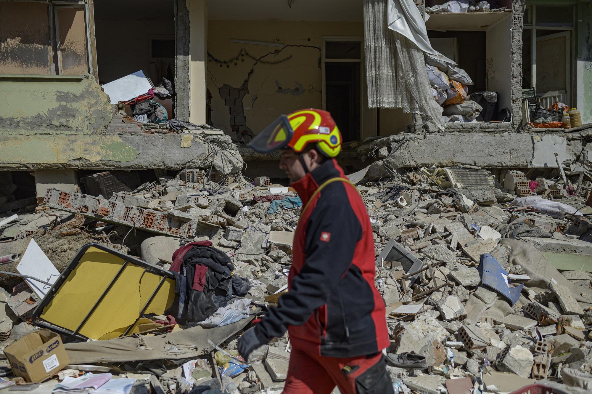 Altre scosse di terremoto nella notte in Turchia e Siria: altri morti e feriti