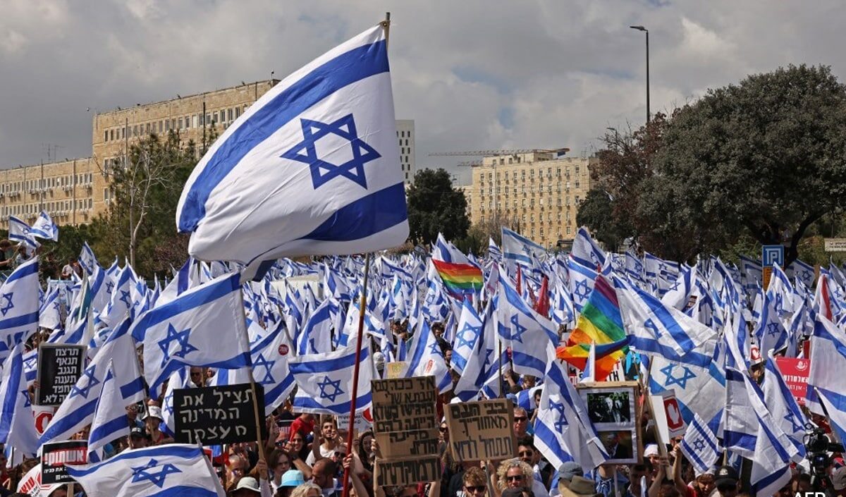 Israele: la rivolta popolare non s'accontenta del mezzo passo indietro di Netanyahu