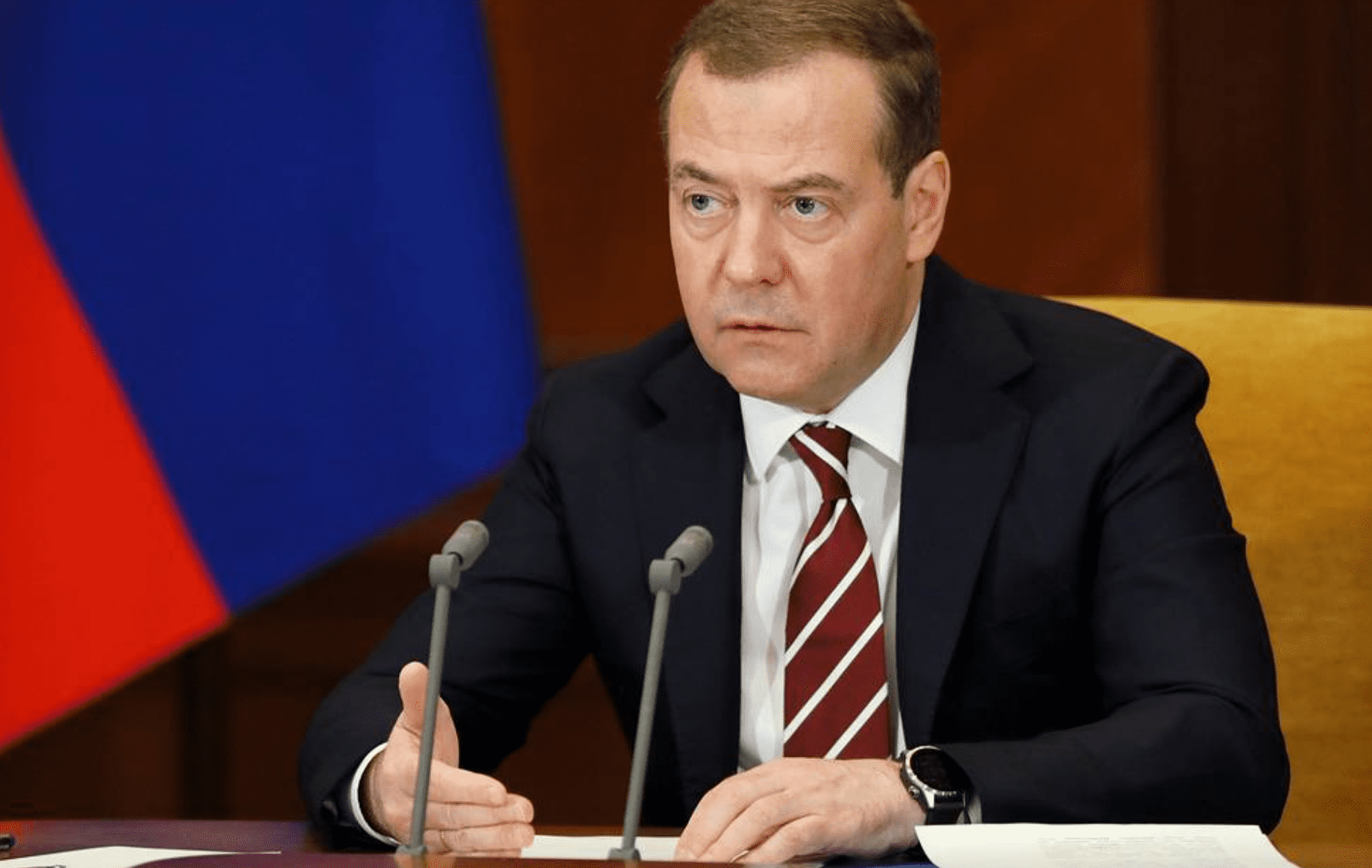 Medvedev dimentica l'imperialismo di Putin e attacca il colonialismo: "Le Malvinas sono argentine"