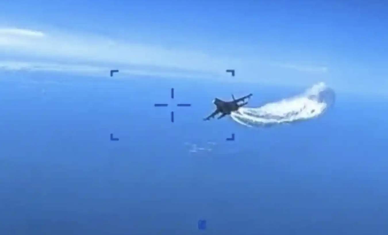 Il video dello scontro tra i caccia russi e il drone Usa sul Mar Nero