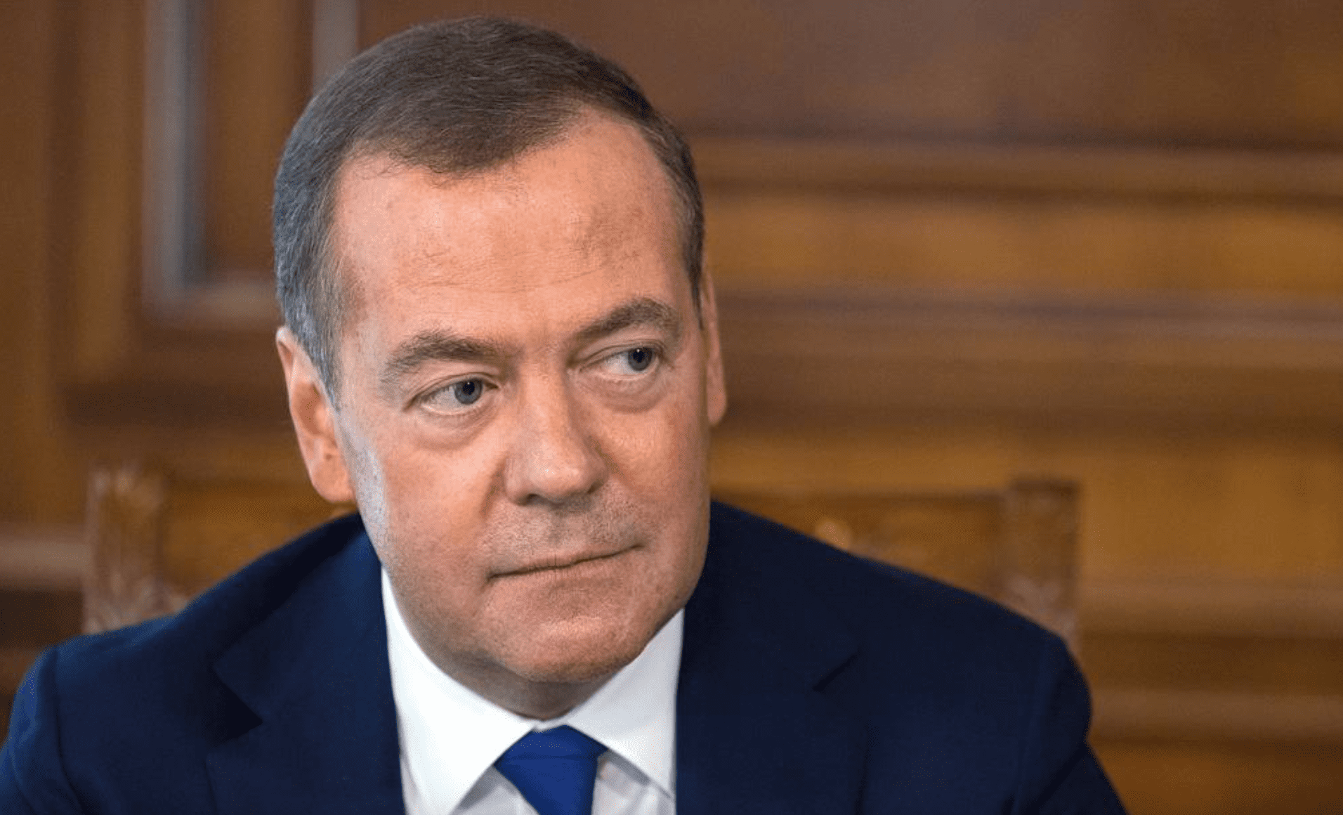 Medvedev, nuove minacce: "Ogni arma data a Kiev avvicina l'apocalisse nucleare"