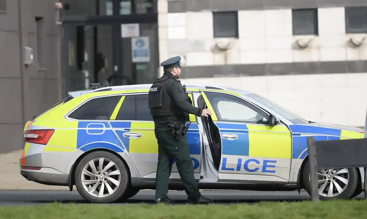 Gli 007 britannici: nell'Irlanda del Nord altamente probabile il ritorno del terrorismo