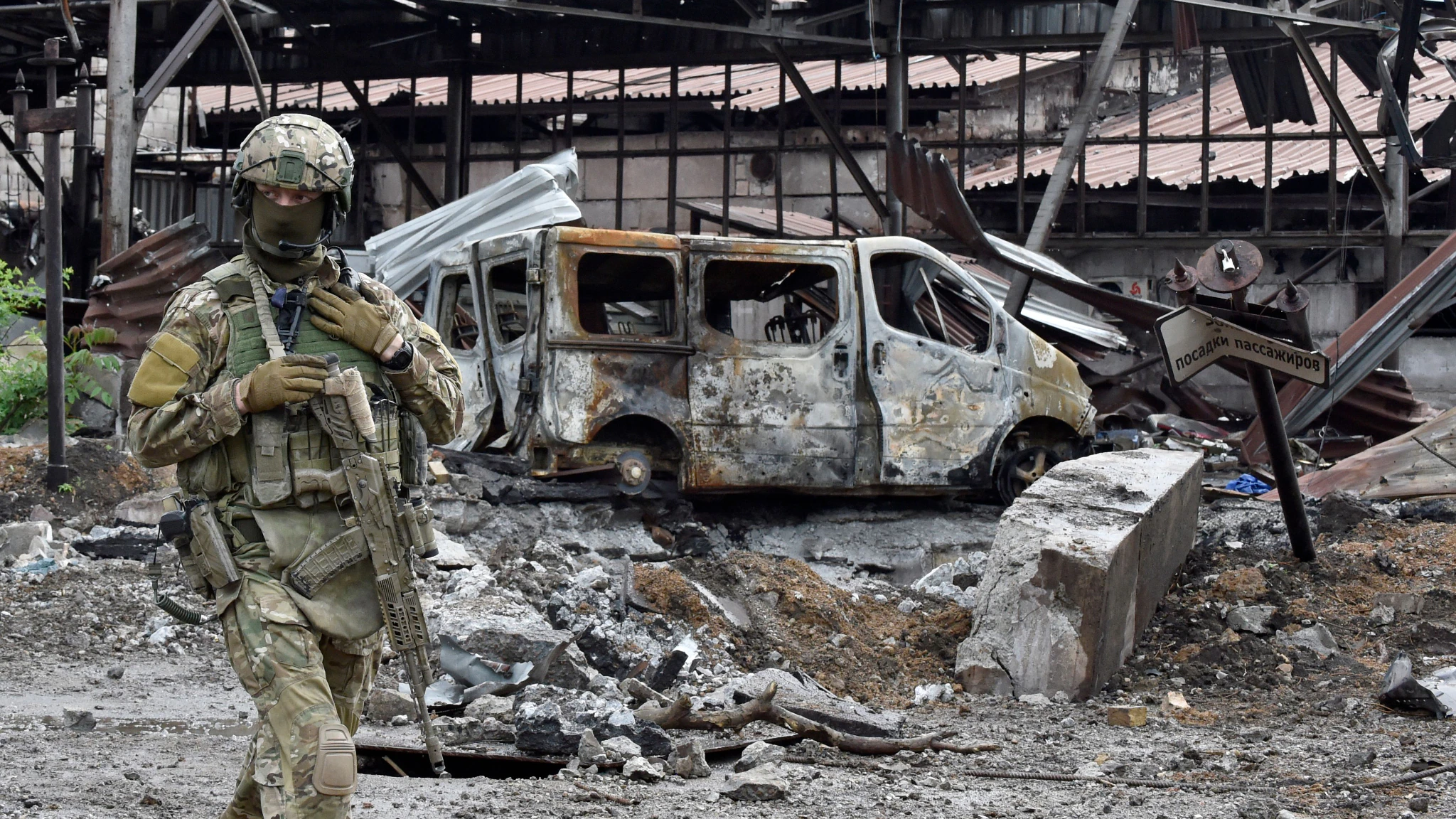 Guerra in Ucraina: le azioni di Mosca e Kiev rallentate dal fango