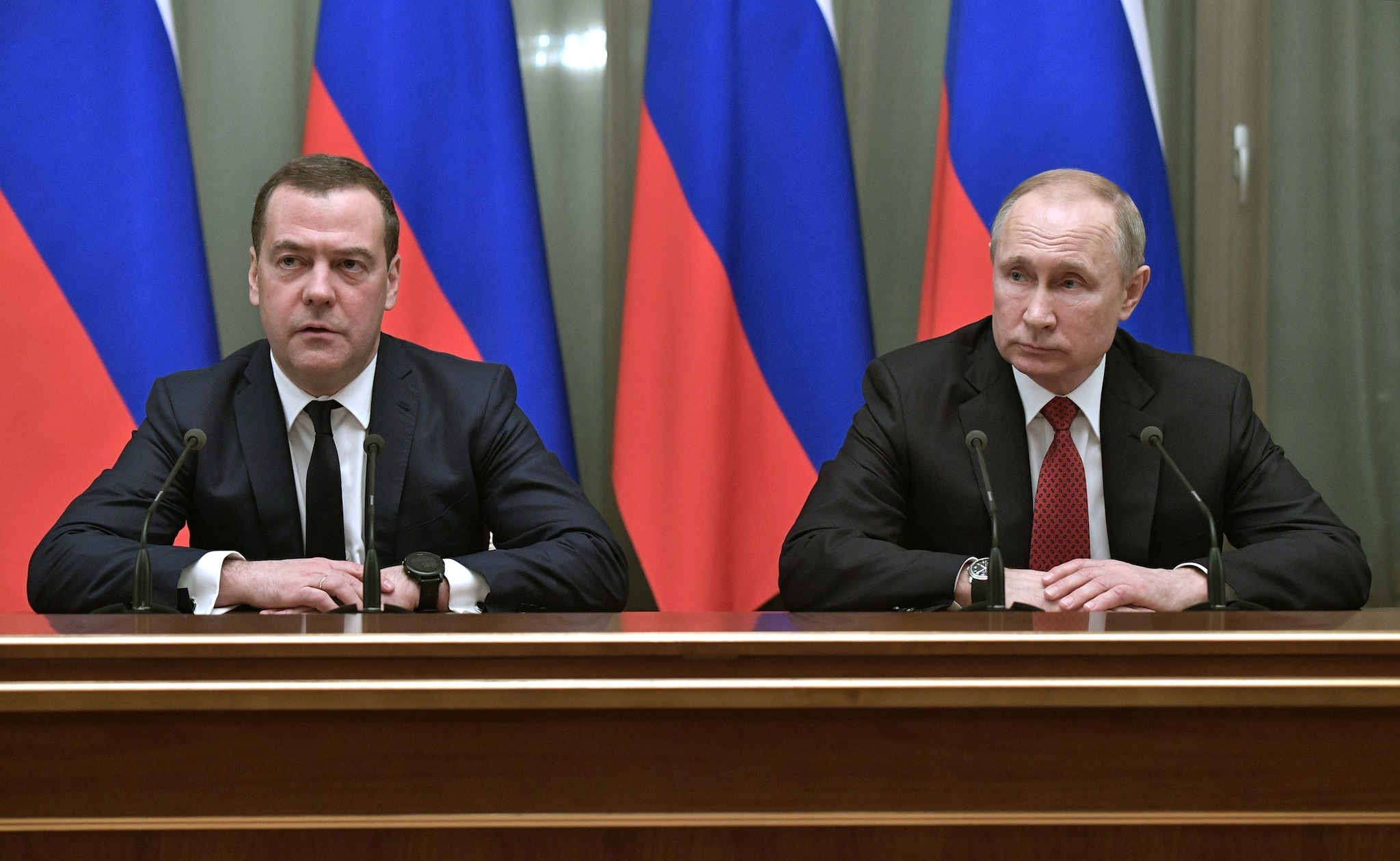Medvedev: "Zelensky finirà appeso per i piedi come Mussolini a piazzale Loreto"