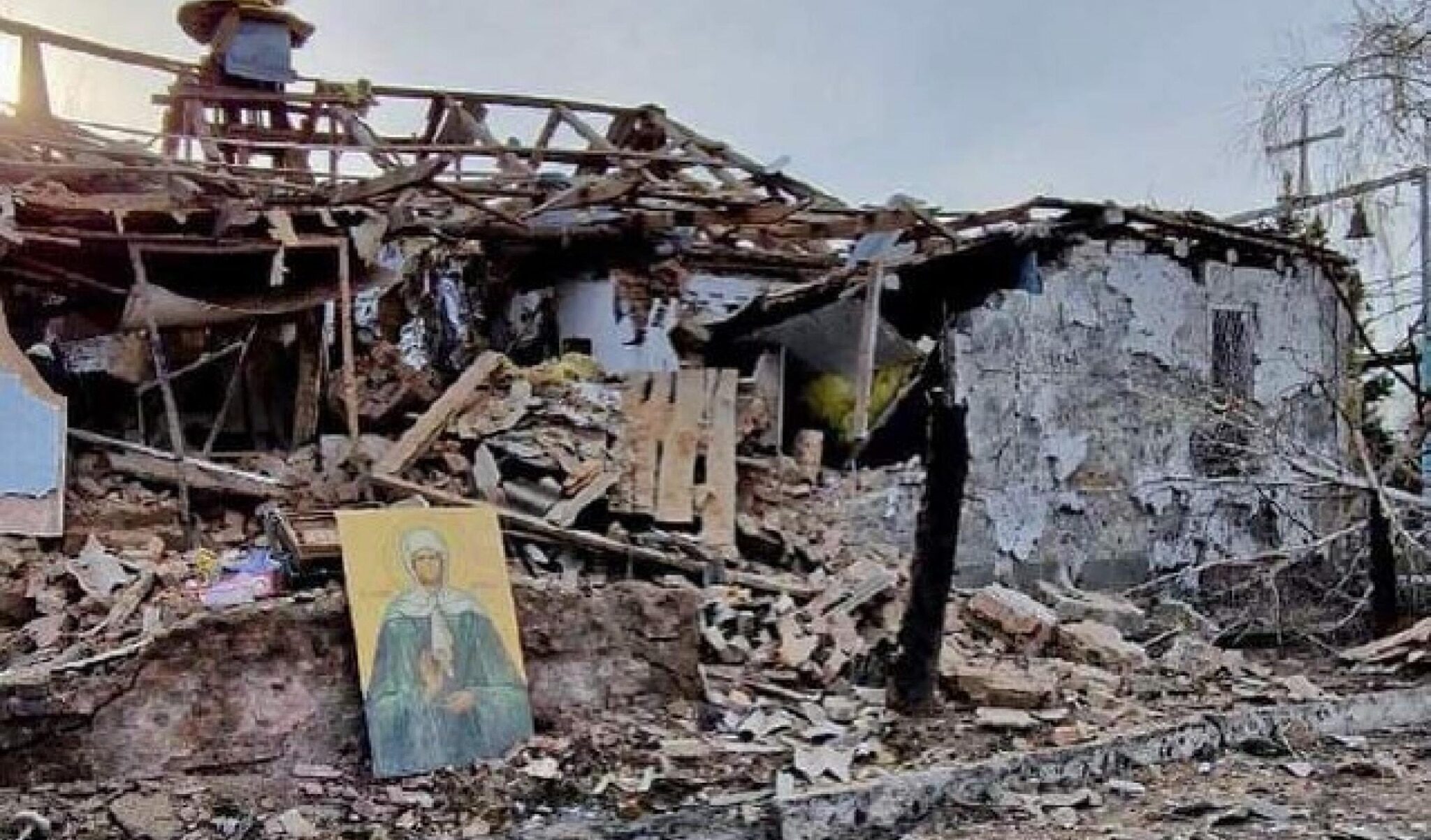 Notte di Pasqua: missili russi distruggono una chiesa ortodossa nella regione di Zaporizhzhia