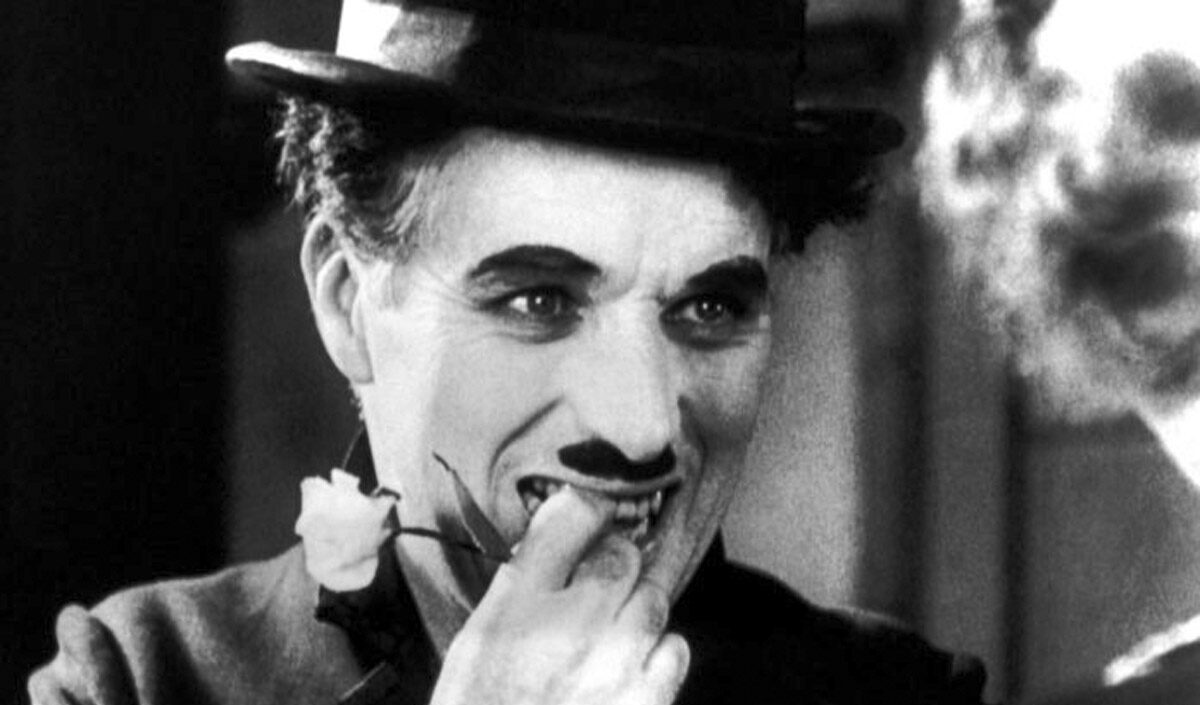 Quando gli 007 di Londra (su mandato Fbi) spiarono Charlie Chaplin sospettato di essere comunista