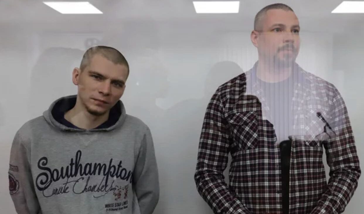 Molotov per protestare contro il reclutamento forzato di Putin: condannati a 19 anni