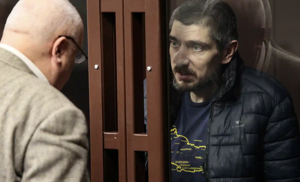 Un soldato ucraino si dichiara colpevole al primo processo russo per crimini di guerra