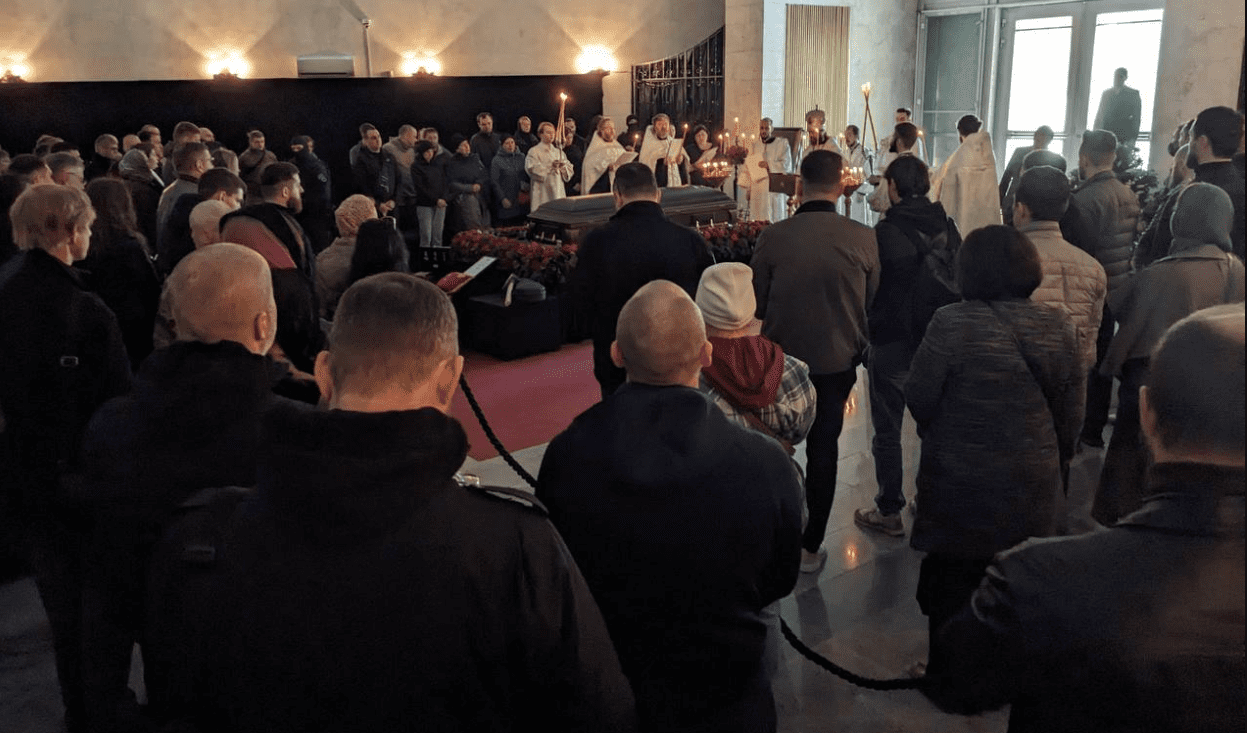 Funerali solenni per Tatarsky: la Russia celebra lo spacciatore di odio come un eroe