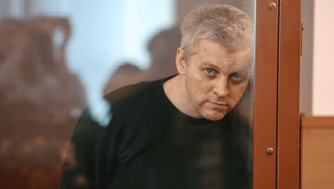 Mosca: ex poliziotto degradato e condannato a 7 anni perché contro la guerra di Putin