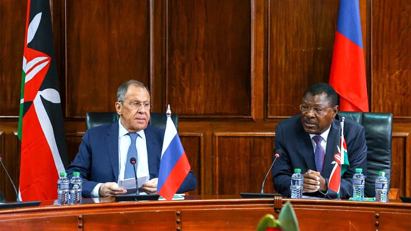 Lavrov in Kenya dopo il viaggio in Africa del ministro degli esteri ucraino Kuleba