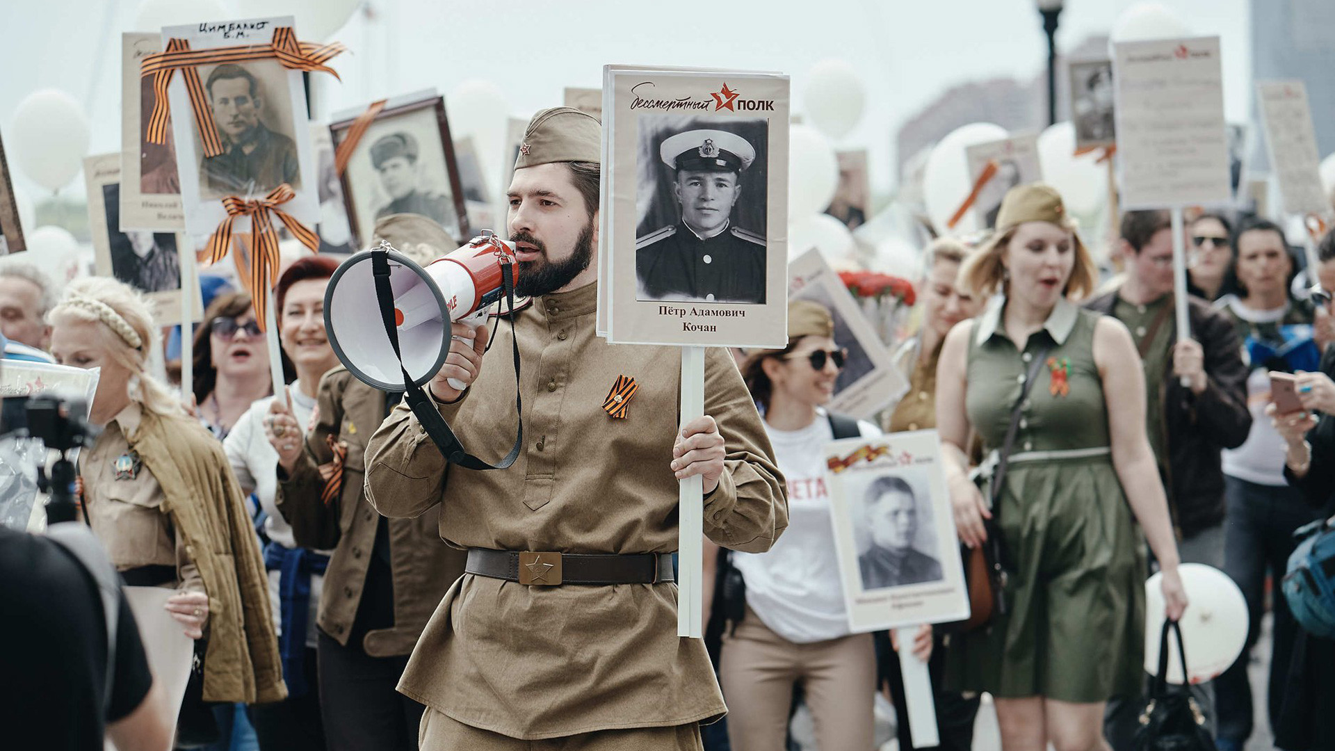 Il Cremlino ha paura: annullata la marcia del Reggimento Immortale sulla piazza Rossa