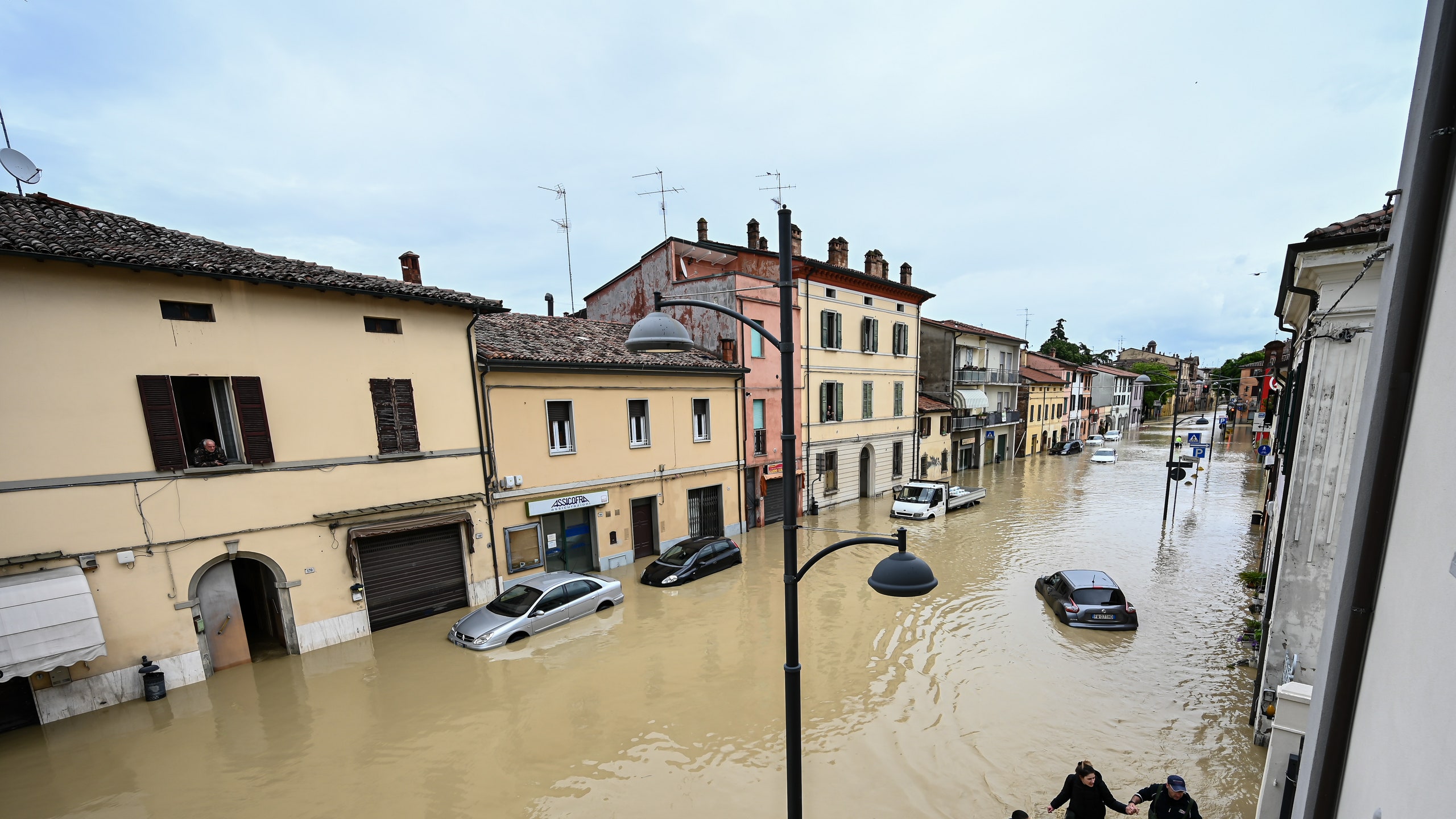Alluvione, il governo guarda da lontano la catastrofe e dal Pd mi aspetto più radicalità sul clima