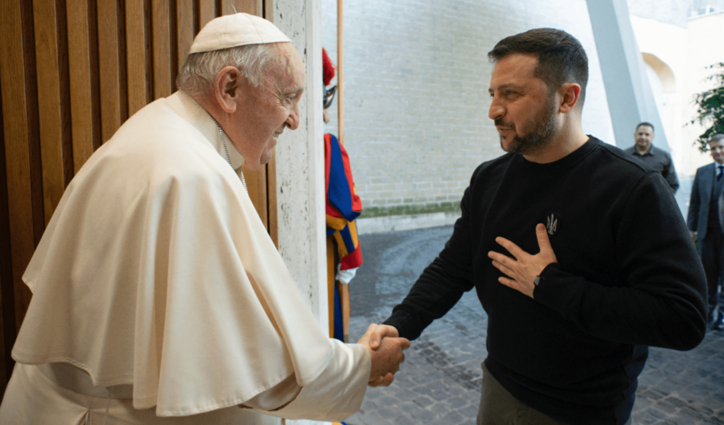 Papa Francesco racconta il retroscena del suo incontro con Zelensky