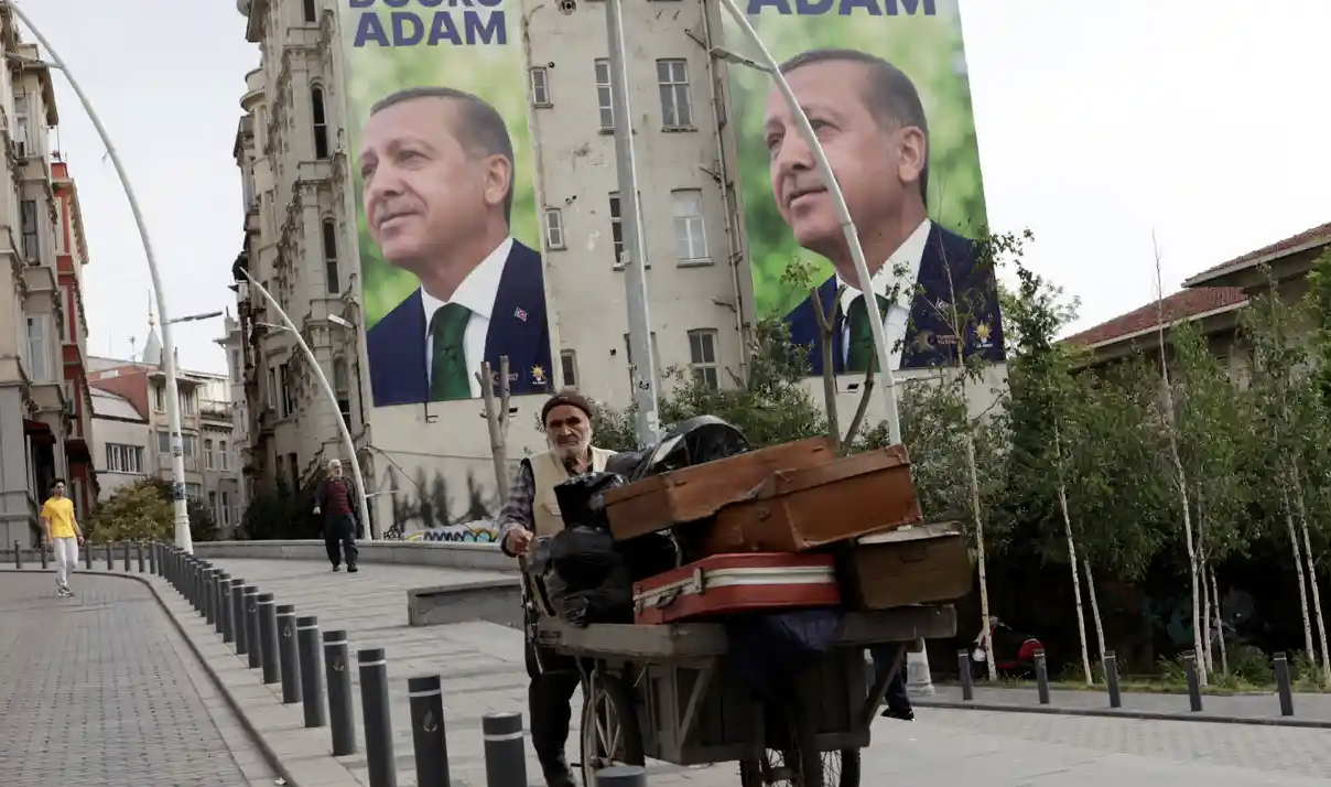 Erdogan pregusta la vittoria: "Il 28 maggio annunceremo il secolo della Turchia"
