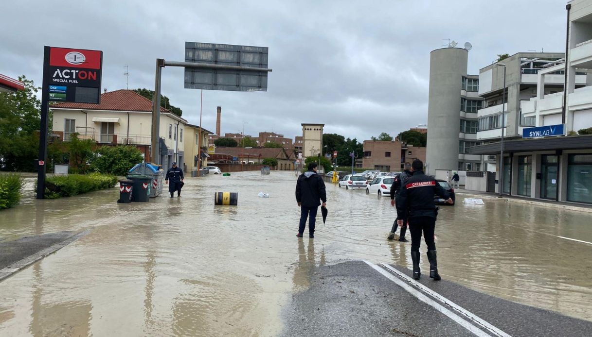 Maltempo in Emilia Romagna, Bonaccini: "Notte drammatica, allerta ancora massima"