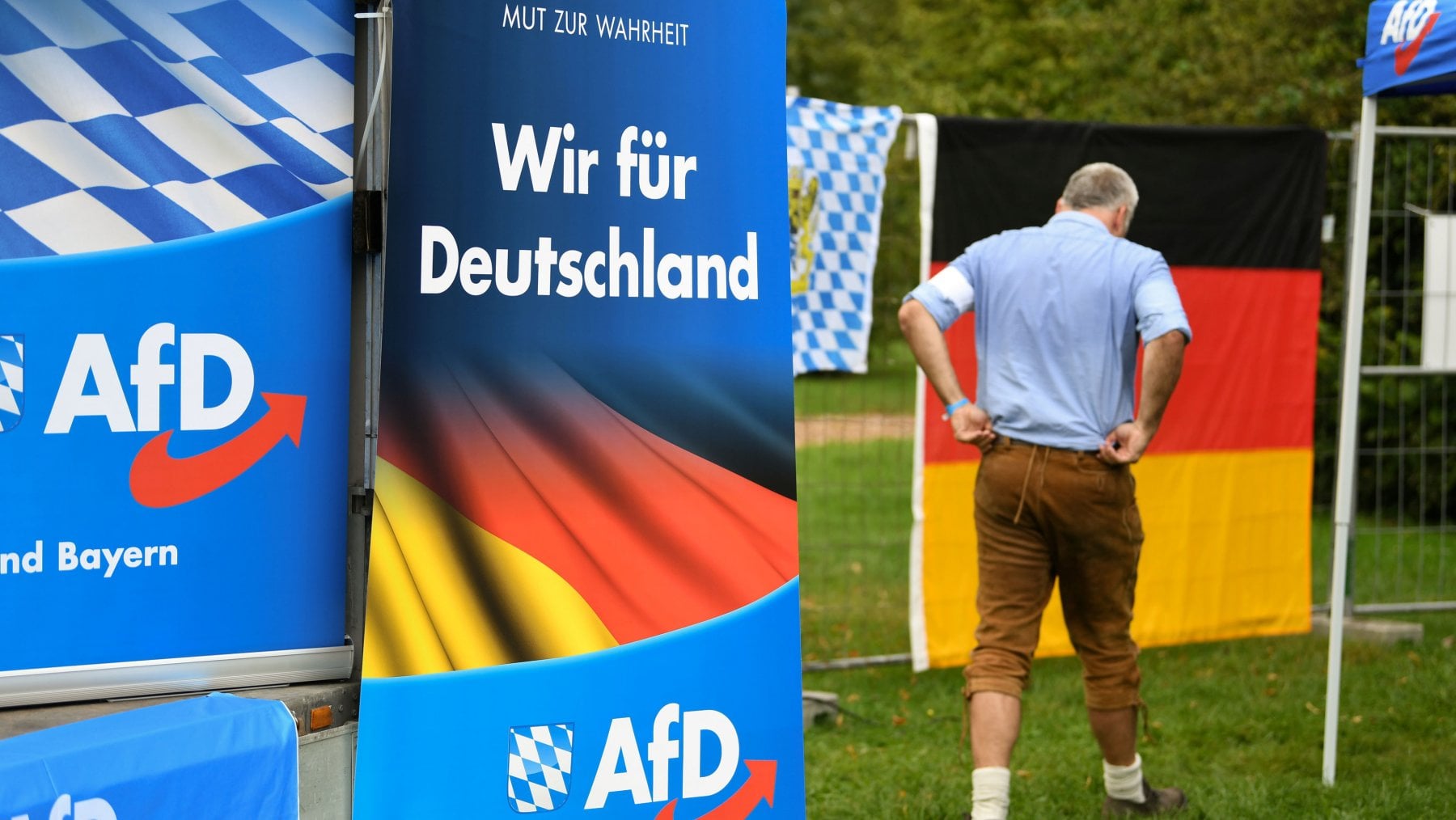 I post-nazisti di AfD pensano ad un referendum per fare uscire la Germania dall'Unione europea