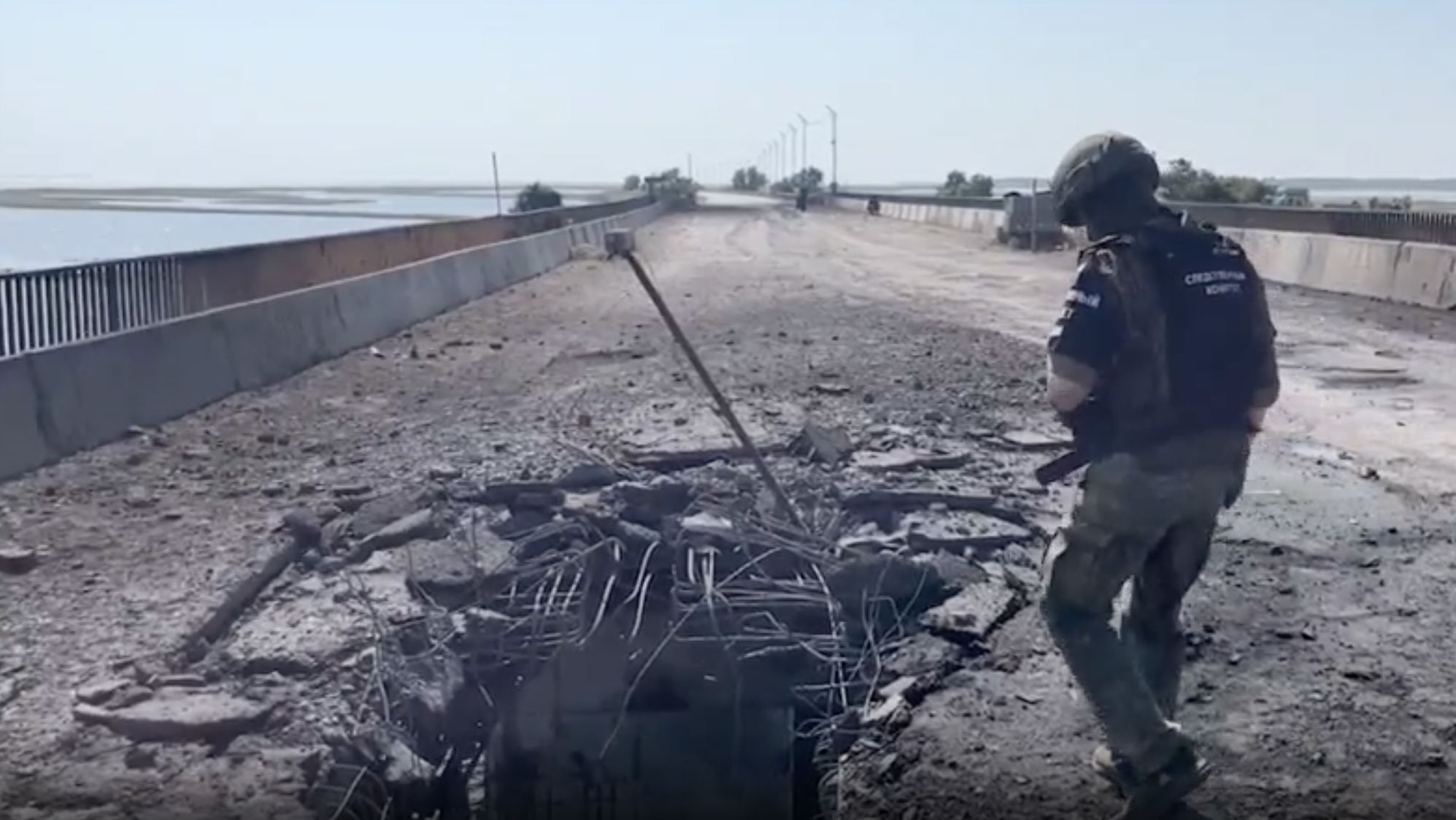 Kiev danneggia i ponti tra Kherson e la Crimea: grossi problemi per la logistica russa