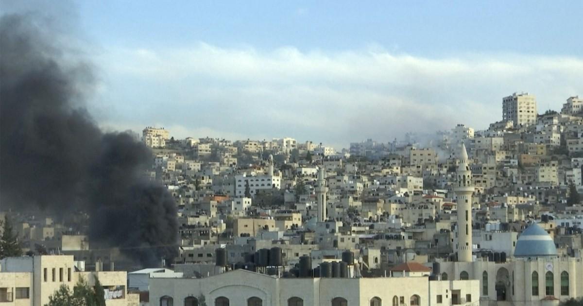Israele lancia un raid di elicotteri su Jenin nella Cisgiordania occupata: strage di palestinesi