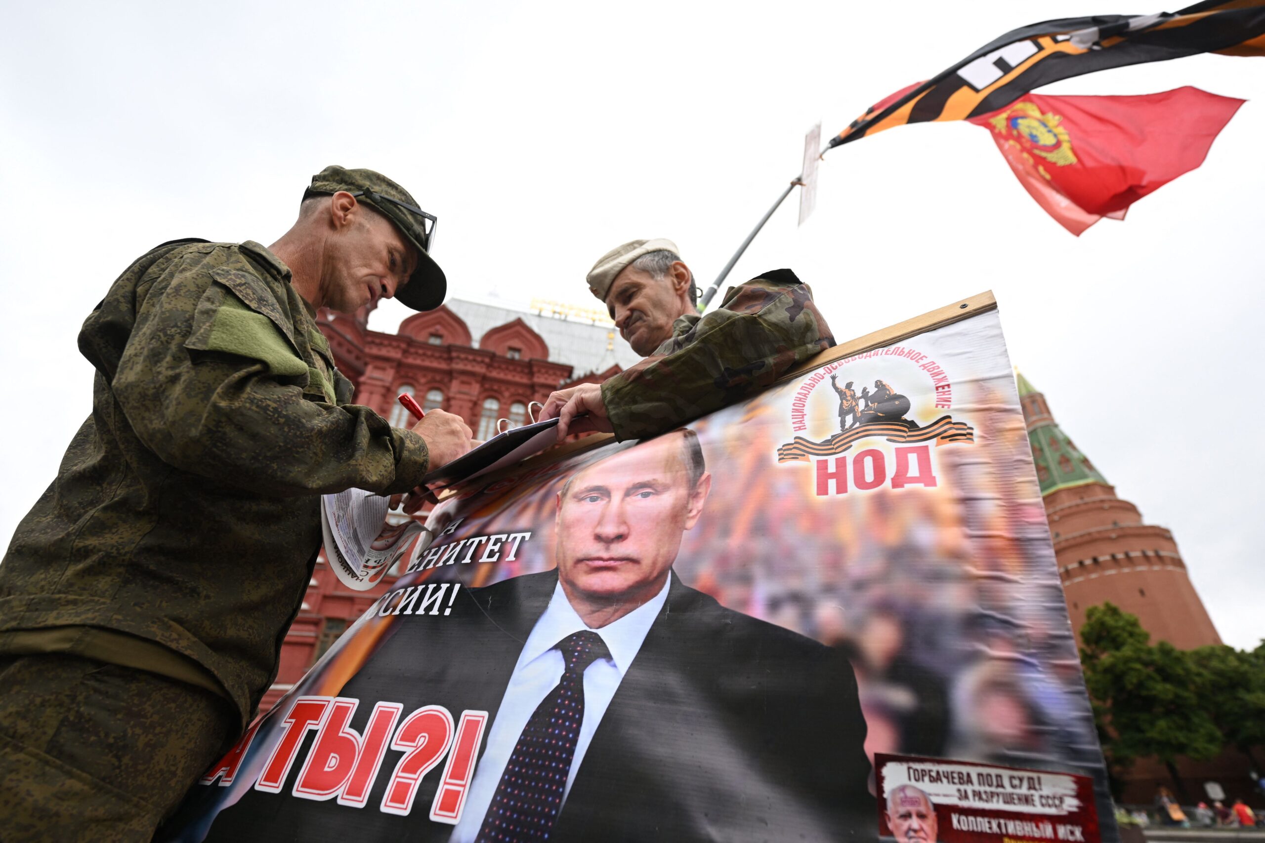 Londra non esclude una caduta del regime di Putin e si prepara a ogni scenario