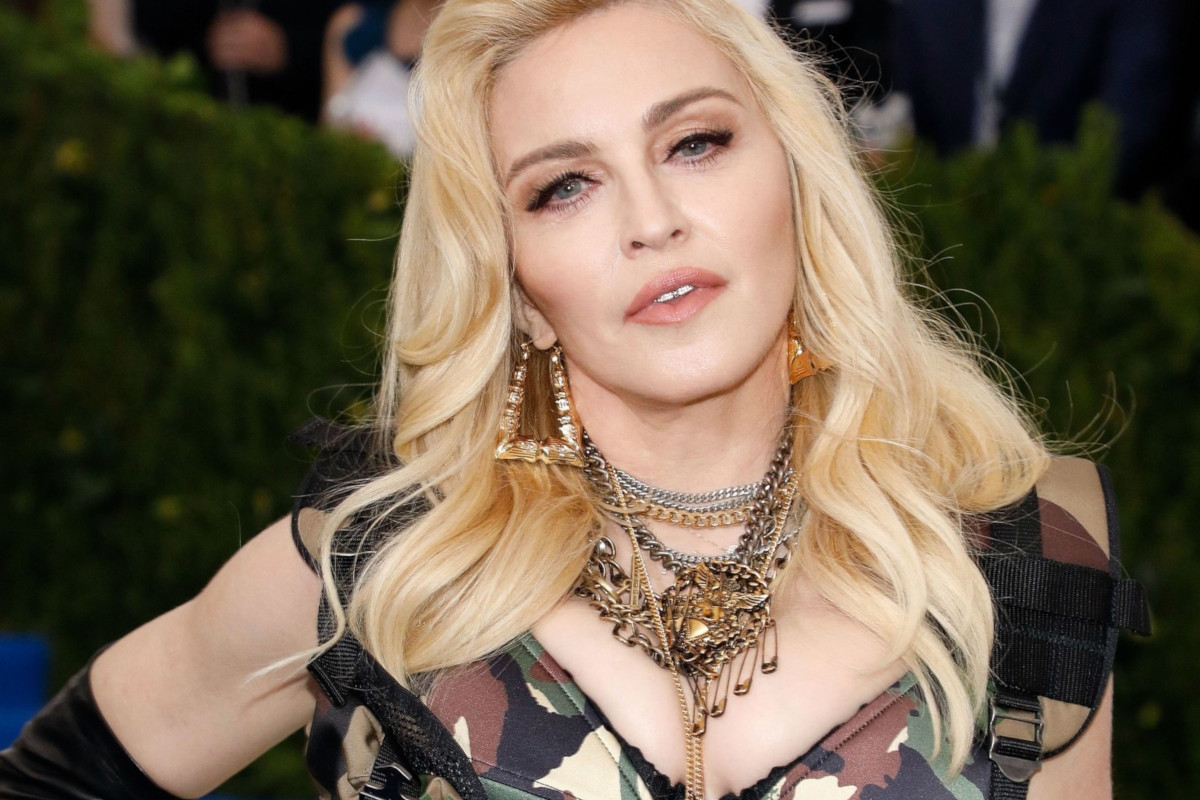 Madonna ricoverata per una grave infezione