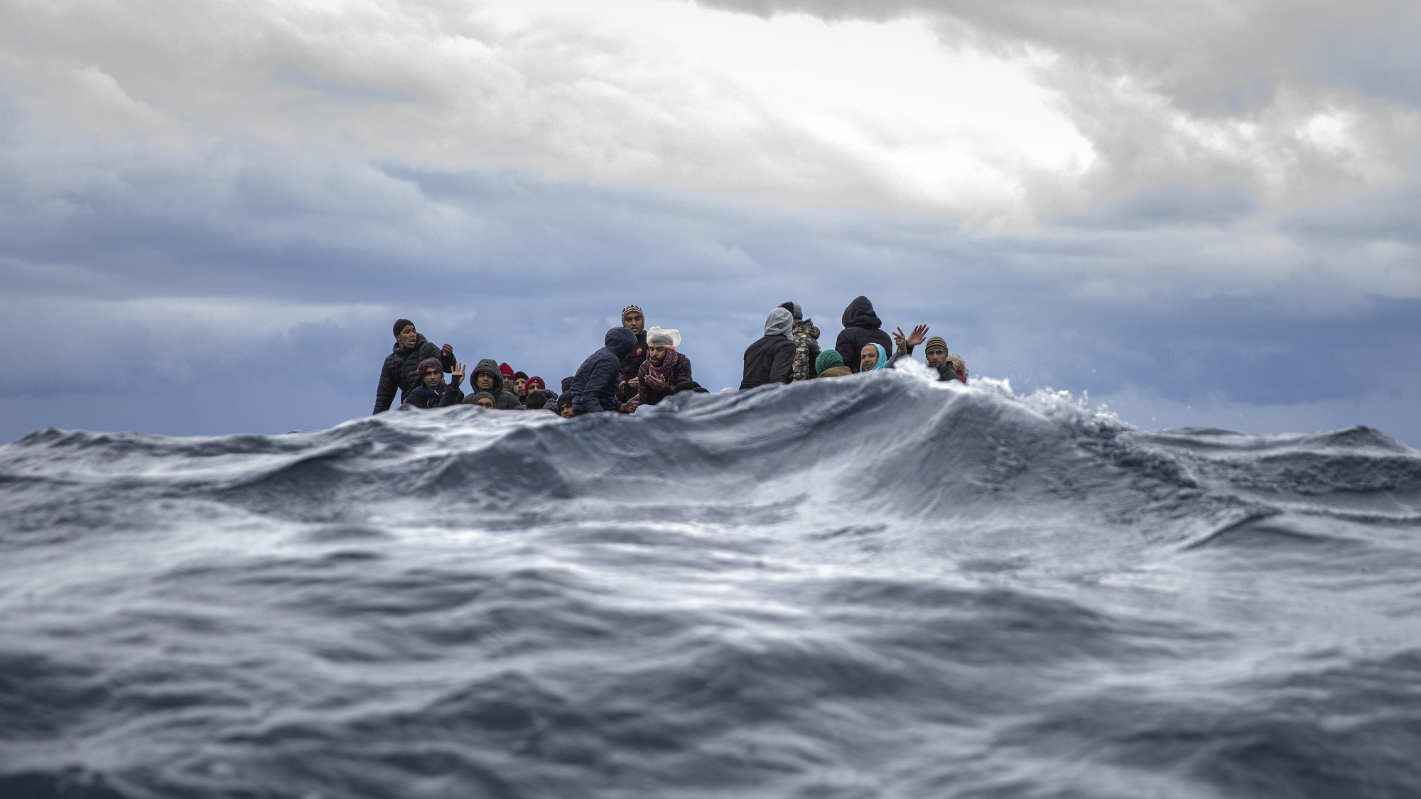 Migranti, il Viminale parla di 8.141 sbarchi in 3 giorni: il blocco navale di Giorgia Meloni funziona...