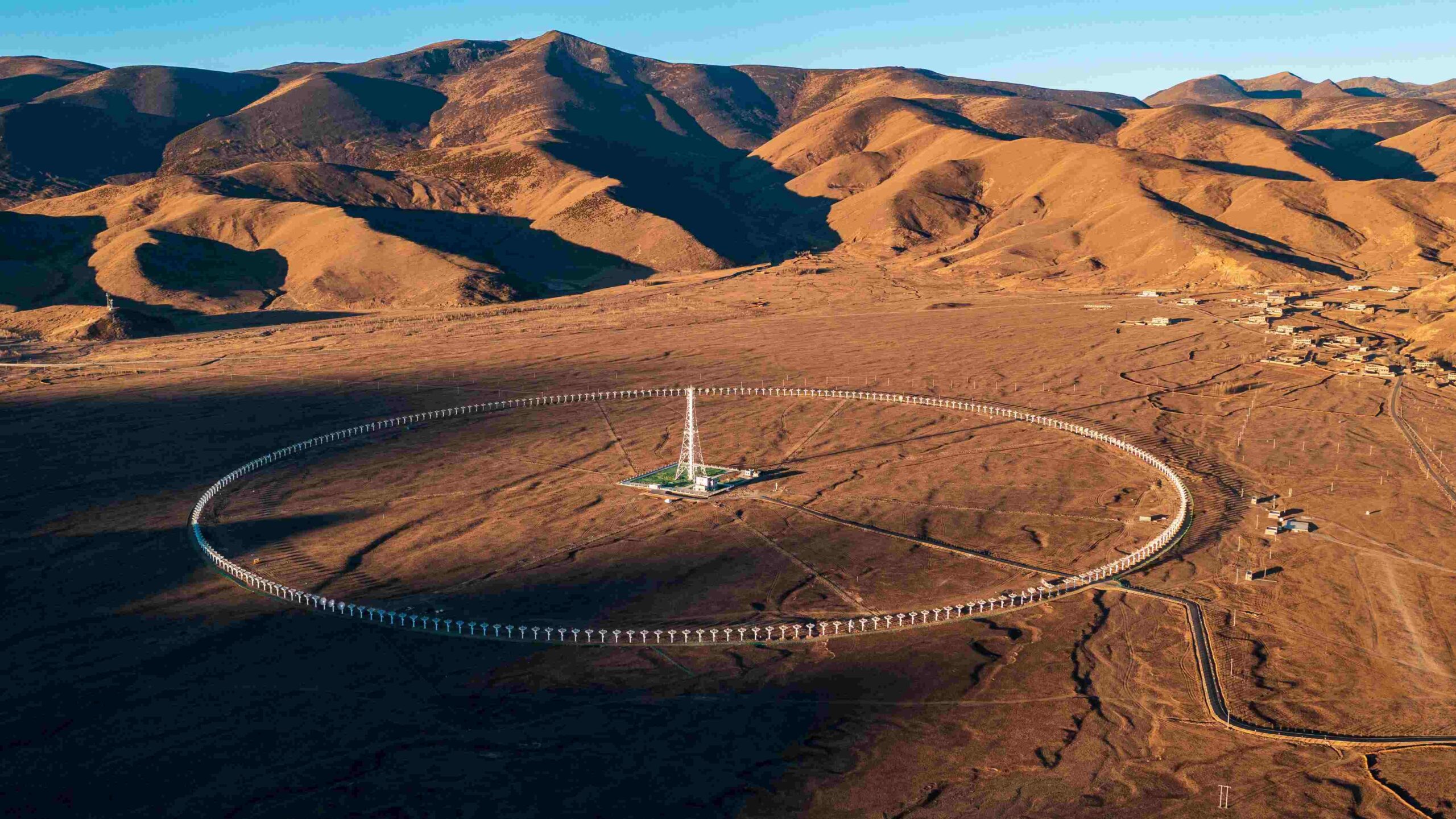 Cina: inizia i test del gigantesco telescopio solare radio