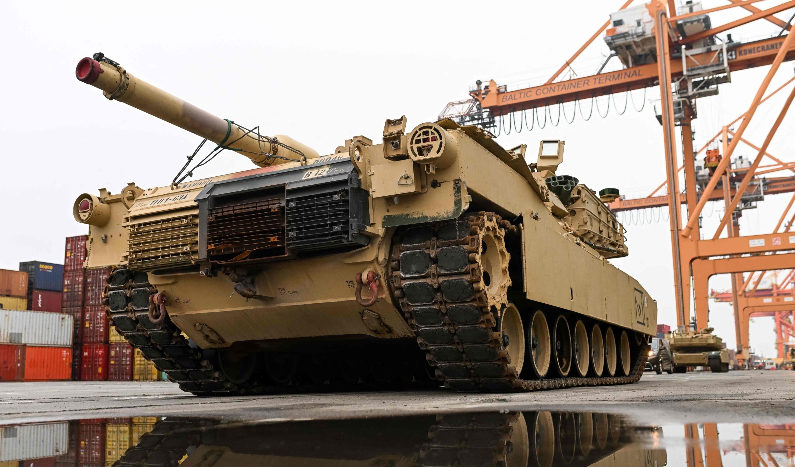 Cosa sono i carri armati Abrams e perché gli Stati Uniti li stanno inviando in Ucraina?