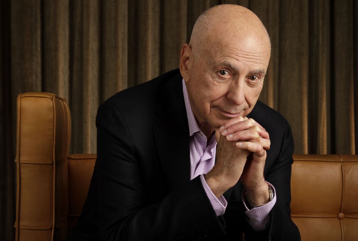 Addio ad Alan Arkin, attore versatile che fu anche premio Oscar