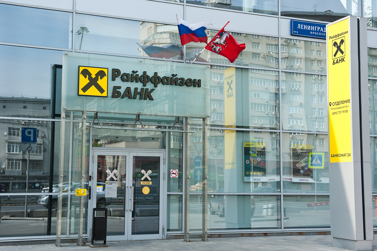 Gruppo bancario austriaco non lascia la Russia: sente vicina la pace