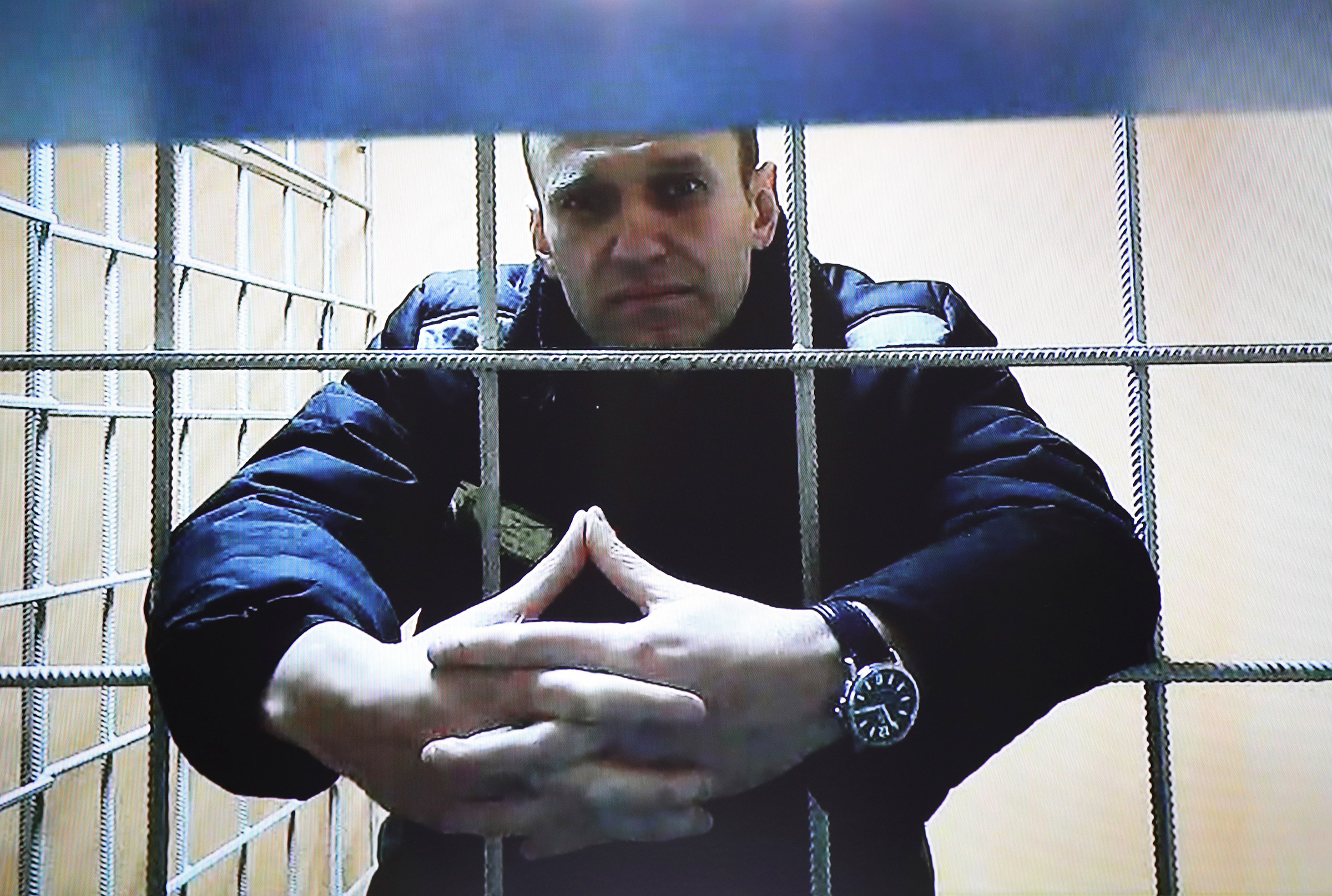 Navalny condannato a 19 anni di reclusione: la Ue parla di processo farsa