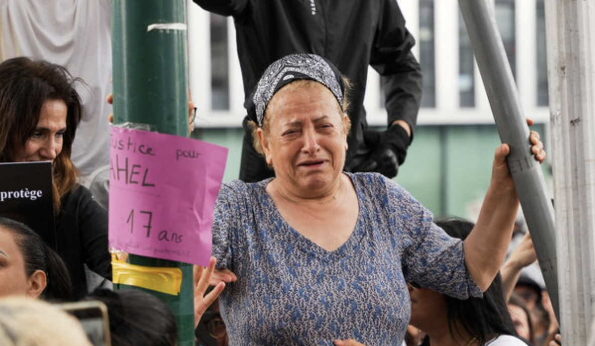 Francia, appello della nonna di Nahel per far cessare le violenze