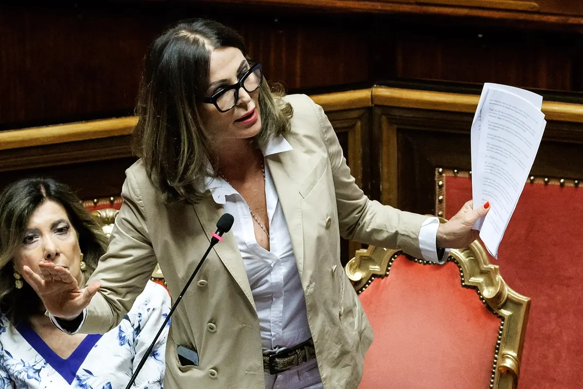 Daniela Santanchè, mozione di sfiducia al Senato: "Sono molto dispiaciuta, ho detto la verità"