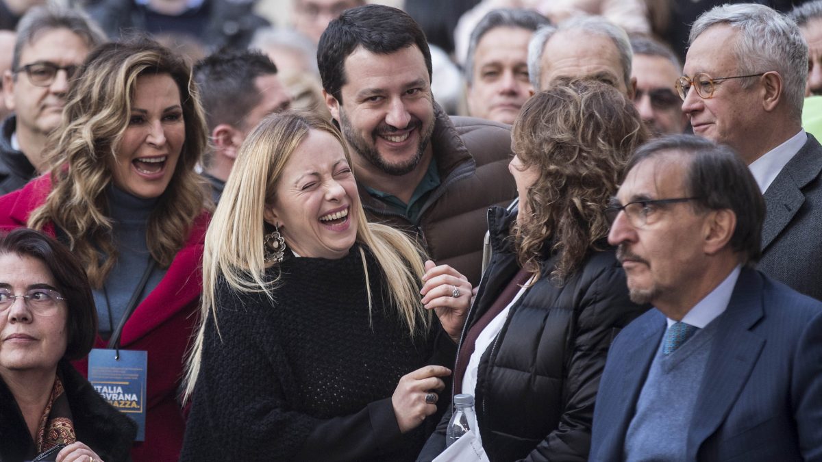 Meloni per accontentare Salvini riesce perfino a peggiorare la legge Fornero