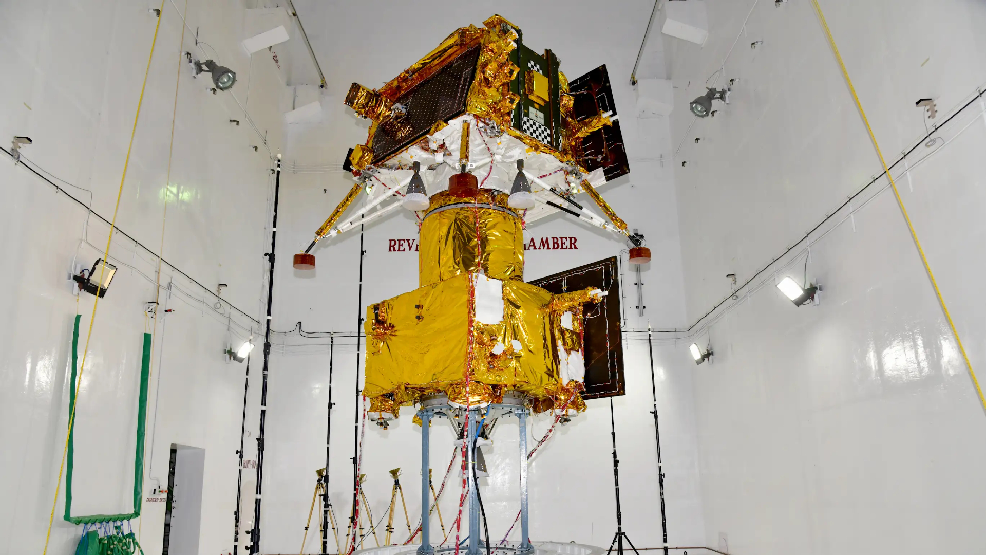 Incursione Lunare: Chandrayaan-3 si avvicina all'obiettivo storico