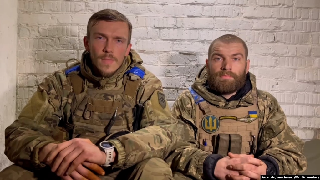 Un comandante del reggimento Azov torna a combattere in prima linea dopo la sua liberazione