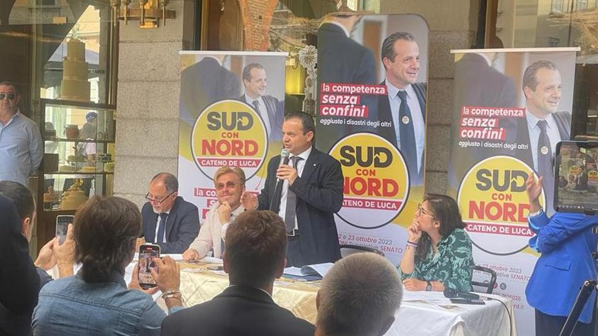 Cateno De Luca alle suppletive nel collegio dove fu eletto Berlusconi: "Gioco per vincere"