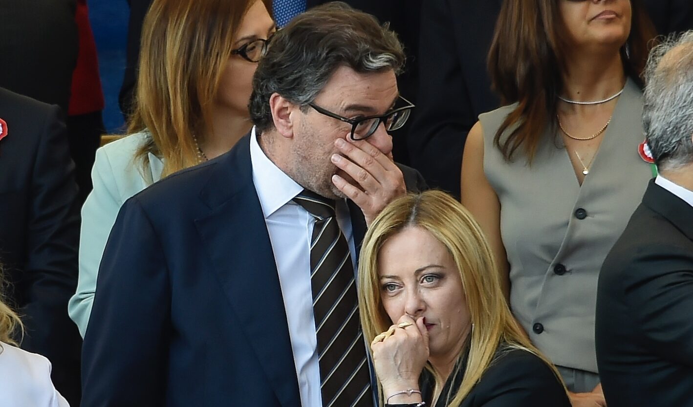 Salario minimo, il M5s: "Gabbie salariali per i professori, dalla destra schiaffo alla scuola pubblica"