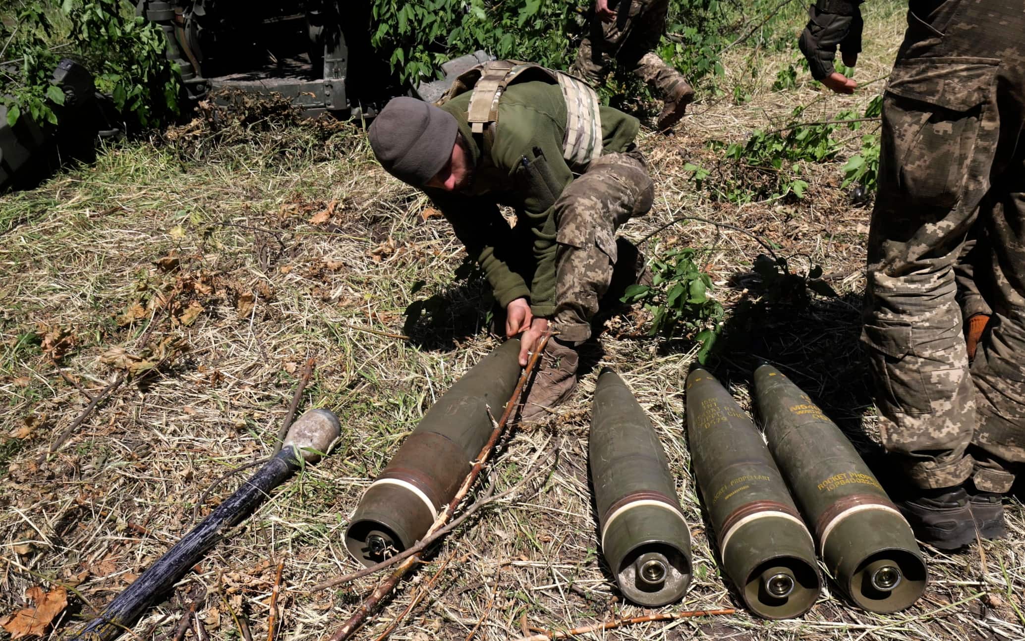 Allarme Nato: stanno esaurendo le munizioni per consentire all'Ucraina di difendersi