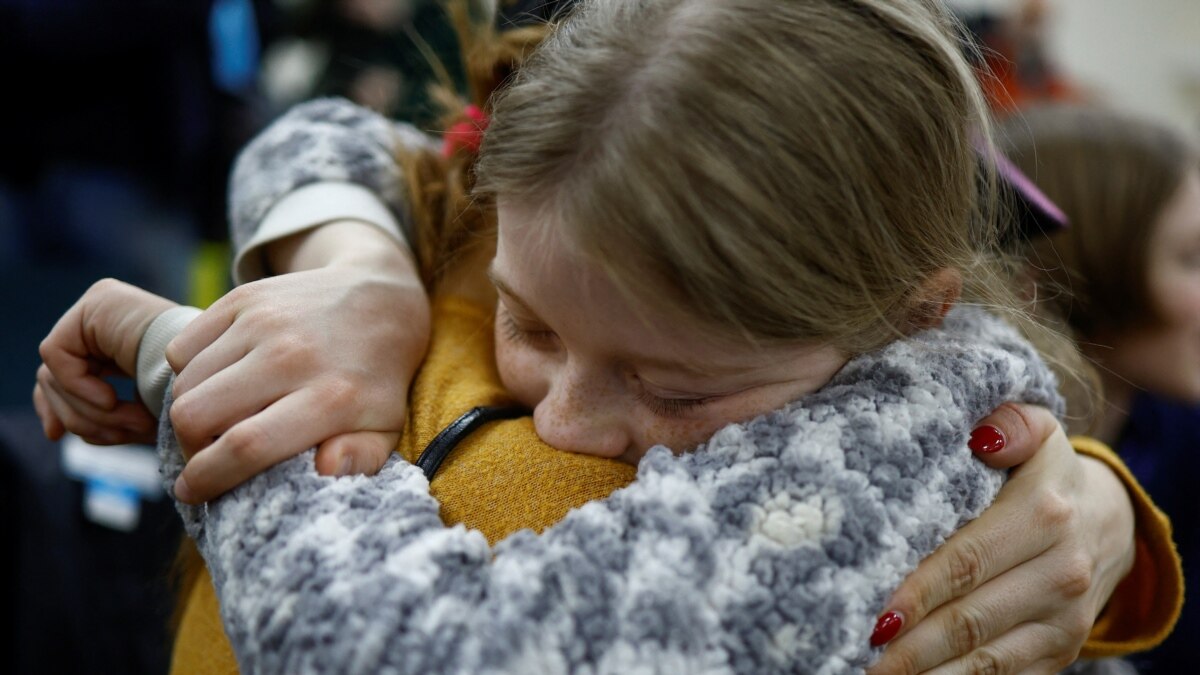 Bambini ucraini rapiti dai russi, parte la campagna 'Bring Kids Back Ua'