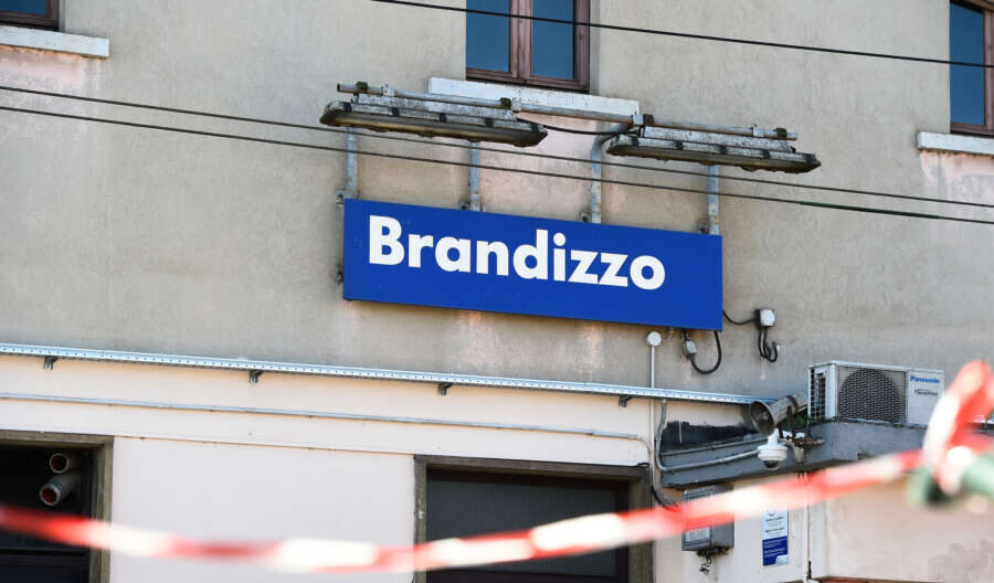 Strage di Brandizzo, il tecnico indagato non si dà pace: "Ho causato la morte di 5 ragazzi"