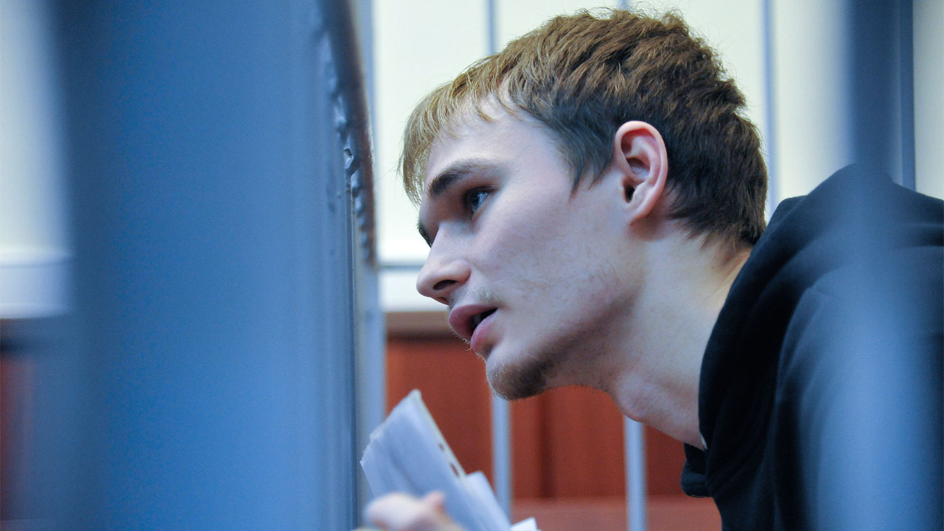 Studente antifascista arrestato in Russia all'uscita del carcere al termine di una condanna