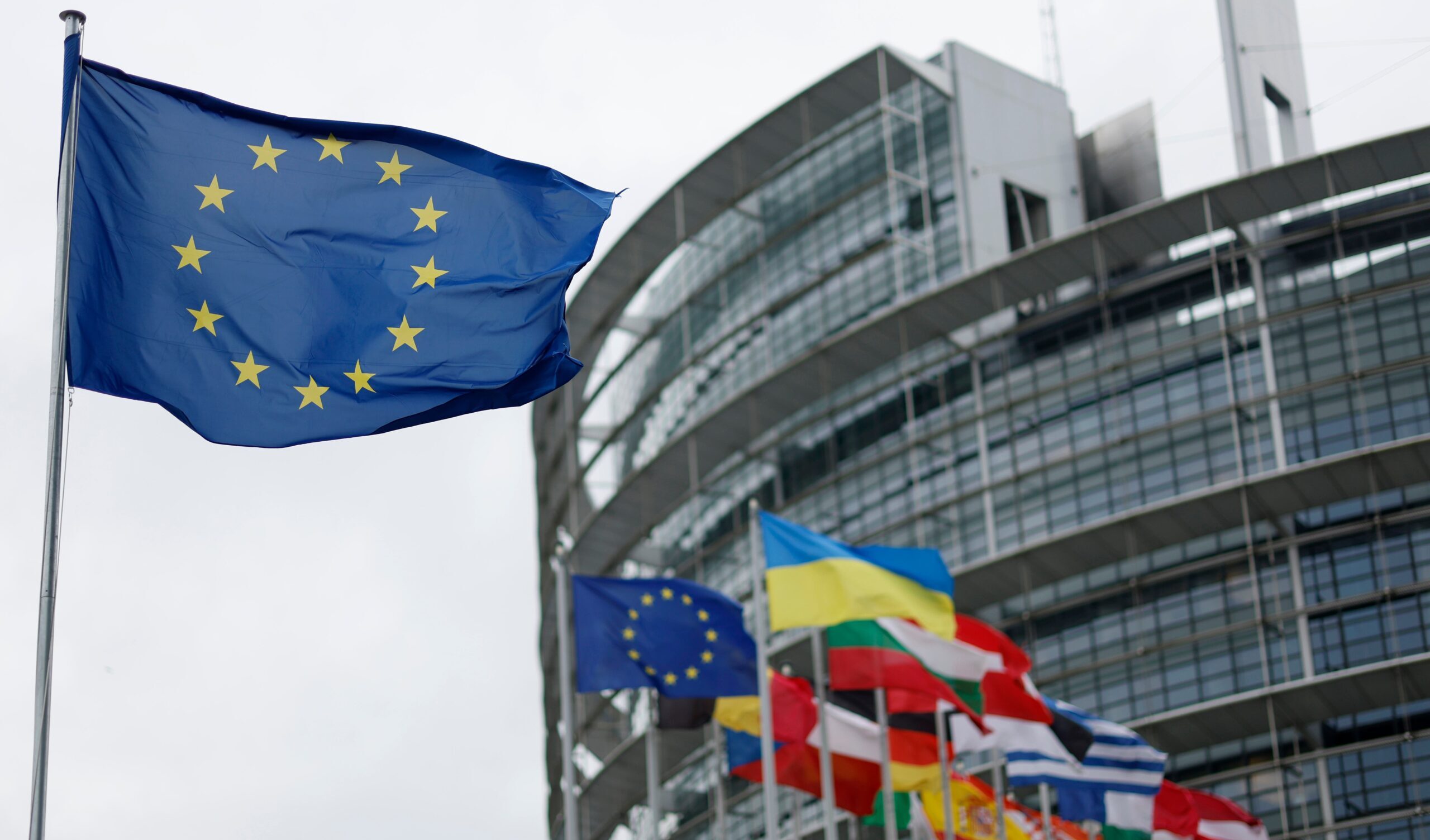 La Ue non rinnoverà le sanzioni contro tre uomini d'affari russi
