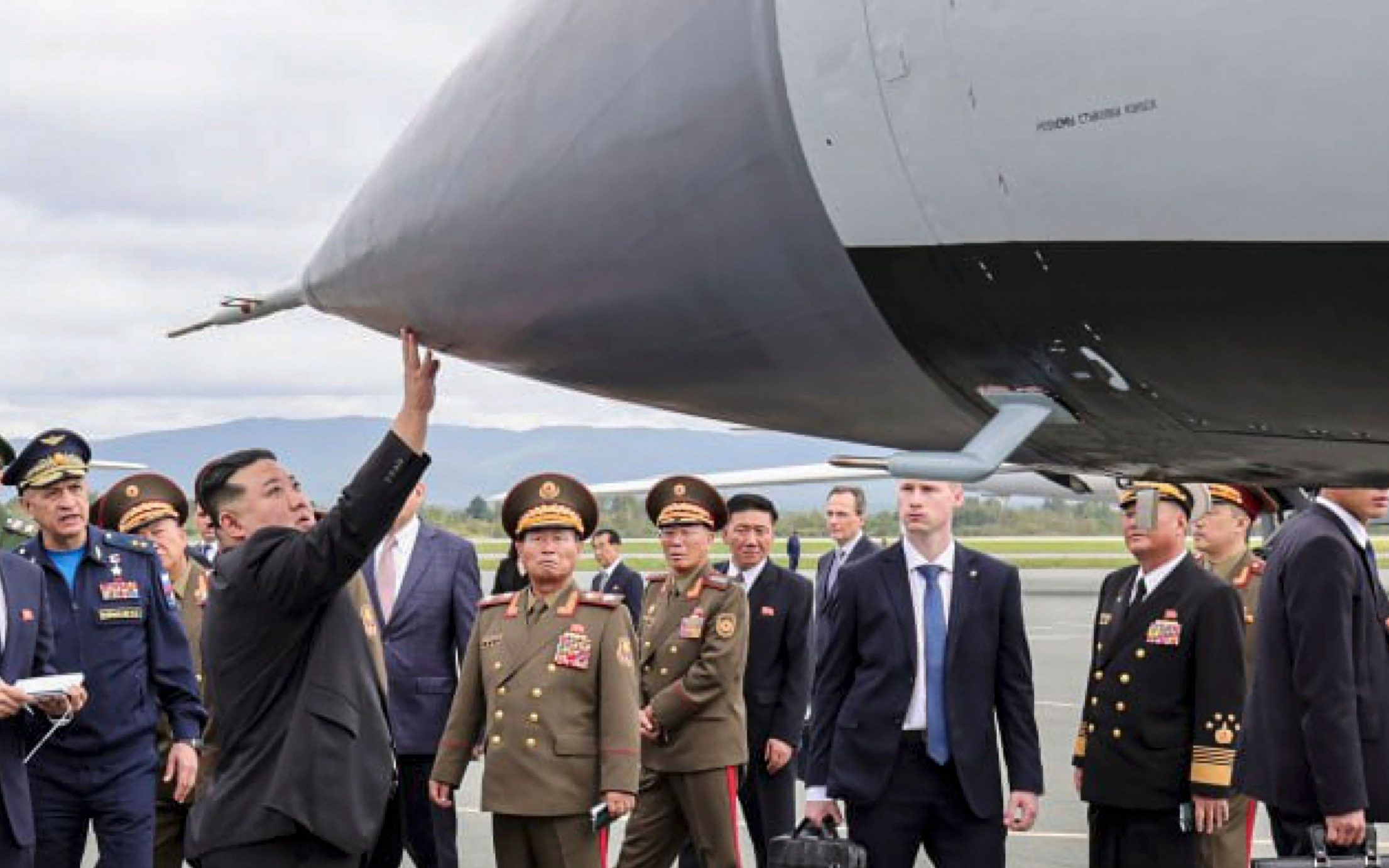 Kim Jong-Un e la passione per i missili: in Russia ha visitato gli arsenali militari