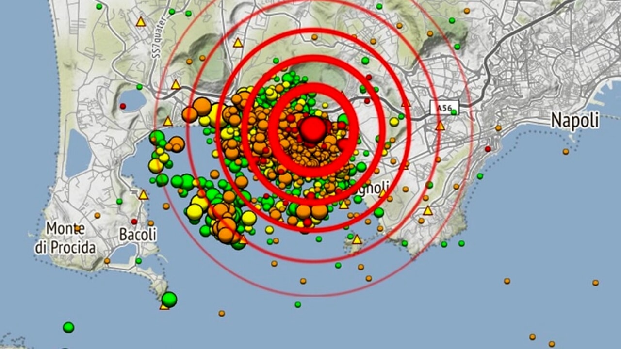 C'est le Début de la Fin - Page 38 Terremoto-napoli-campi-flegrei