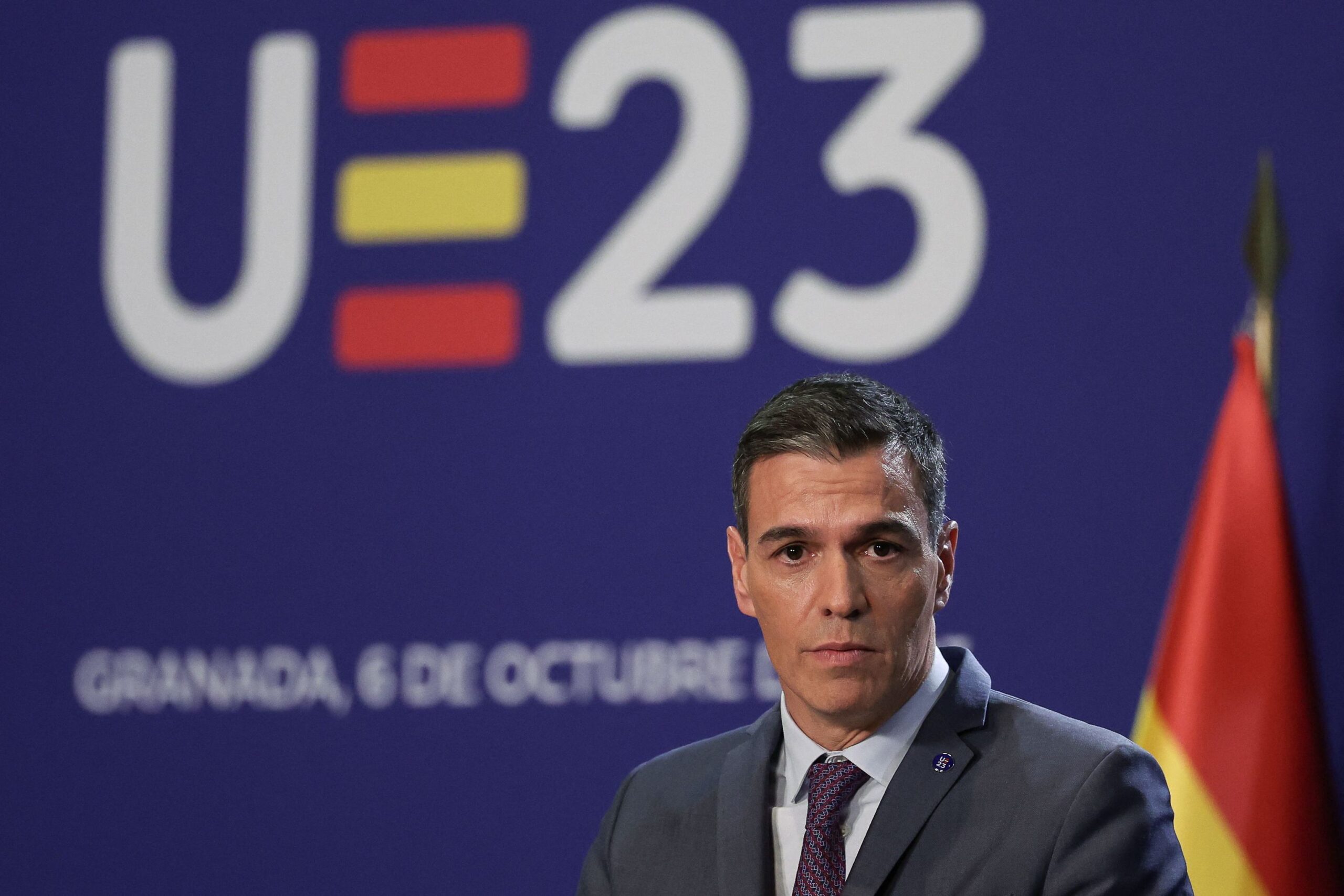 Sánchez nel mirino delle fake news della destra e i socialisti si mobilitano in suo favore