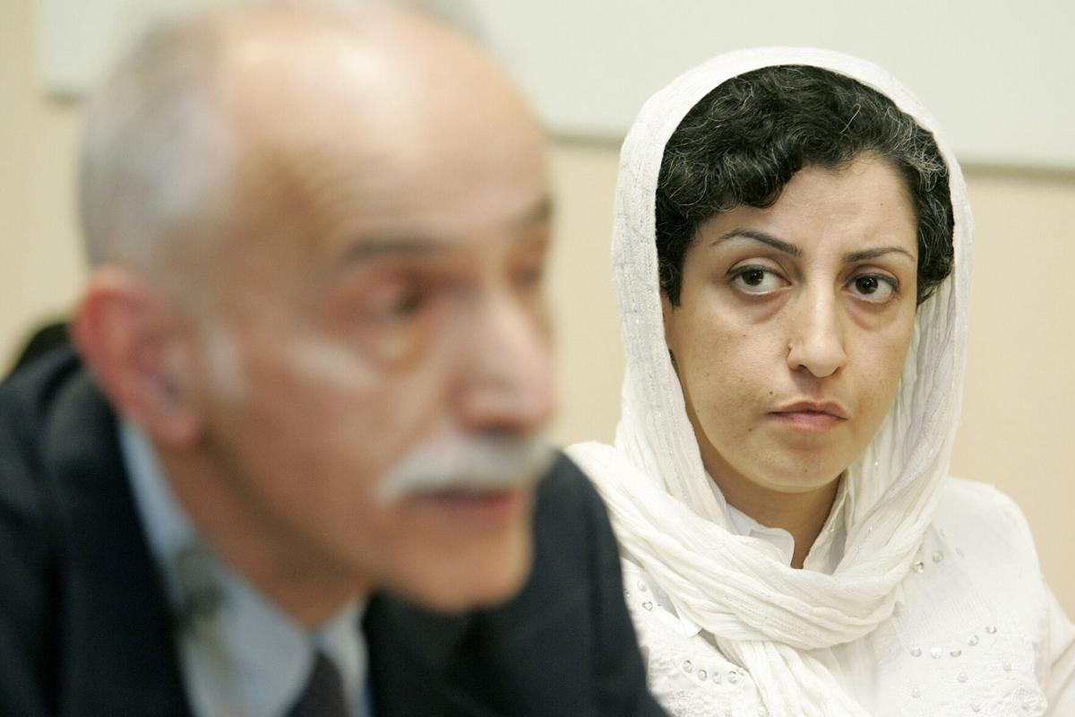 Chi è Narges Mohammadi, l'attivista iraniana che ha vinto il Nobel per la Pace