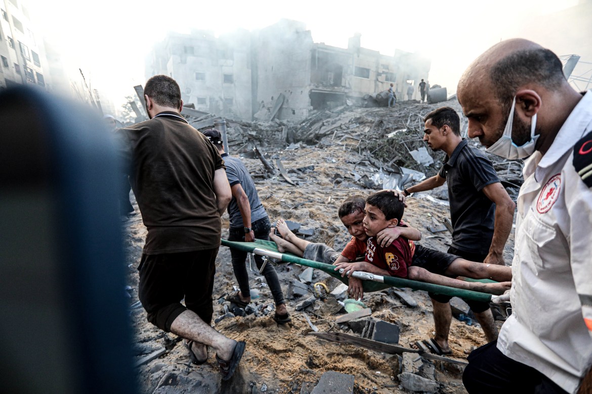 L'Oms attacca Israele: "Uccide civili con le bombe mentre provoca una catastrofe umanitaria"
