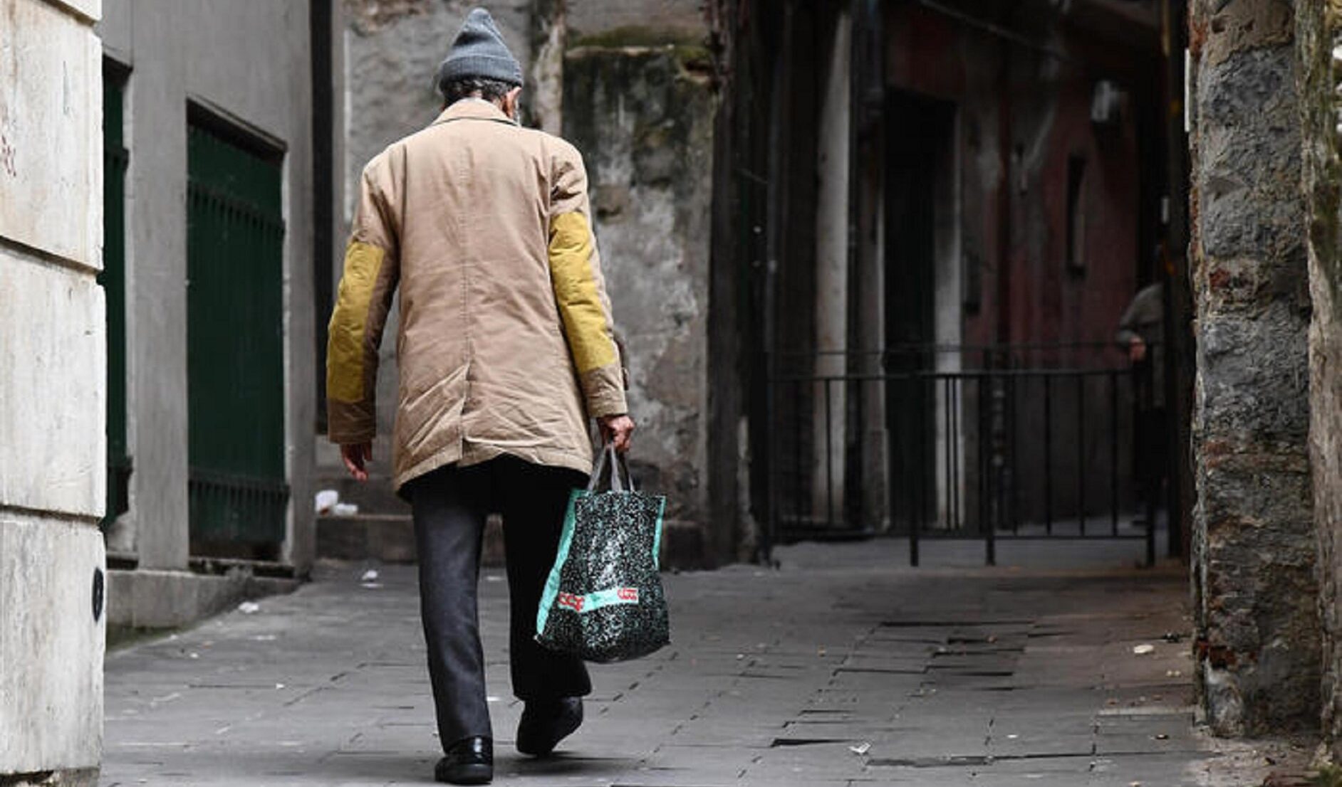 In Italia ci sono oltre 2 milioni di famiglie in povertà assoluta