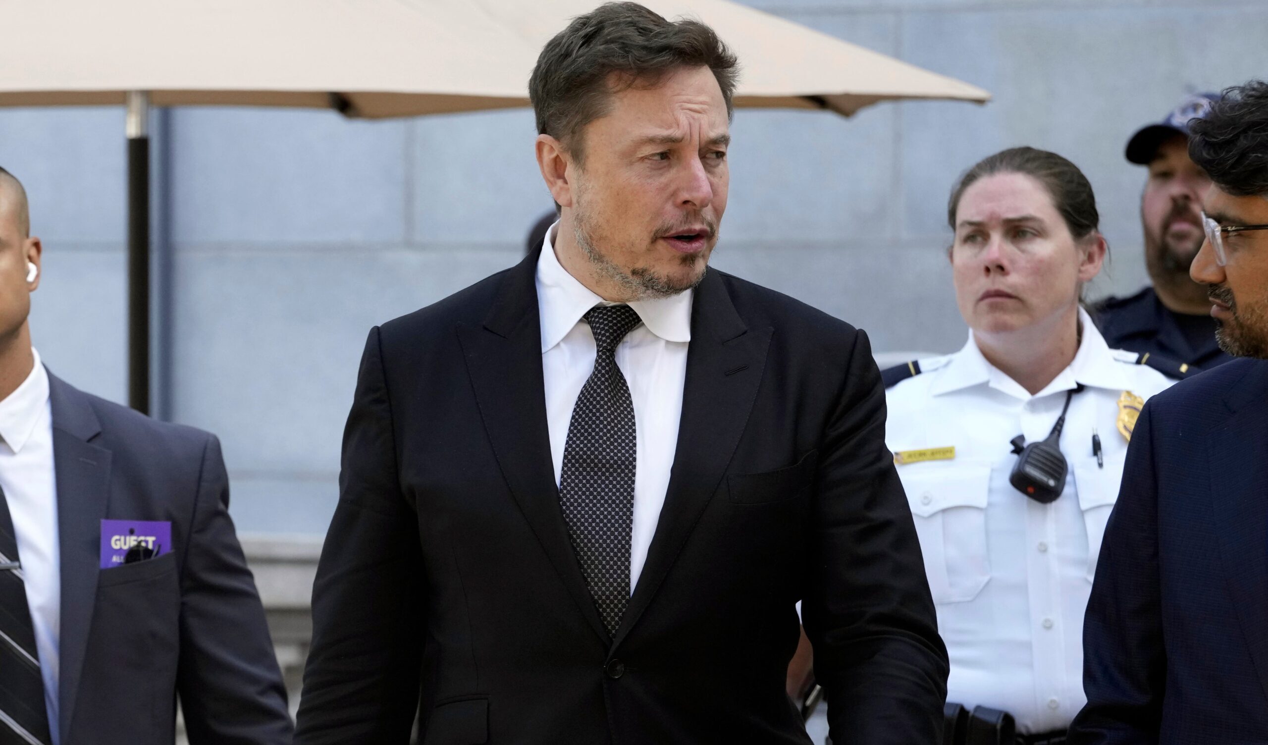 Il parlamento ucraino replica a Musk che aveva deriso Kiev per le richieste di aiuti militari